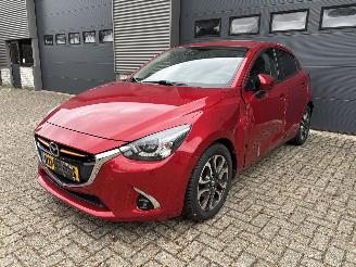 Coche accidentado Mazda 2 1.5 Skyactiv GT-Luxury AUTOMAAT / NAVI / CAMERA 2017/11