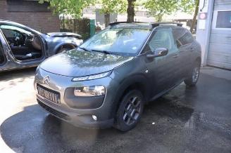 Vrakbiler auto Citroën C4 cactus C4 Cactus (0B/0P), Hatchback 5-drs, 2014 1.2 PureTech 82 12V 2015/8