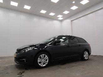 Peugeot 308 SW 1.2 PureTech Executive Navi Clima picture 4