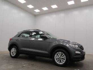 Schadeauto Volkswagen T-Roc 1.5 TSI DSG Navi Clima 2021/5