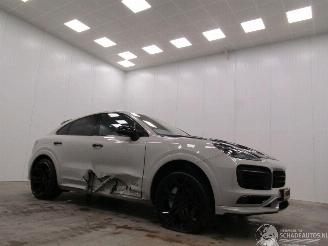 Schadeauto Porsche Cayenne Coupe 4.0 GTS Techart 2020/9