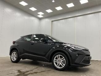 Vaurioauto  passenger cars Toyota C-HR 1.8 Hybrid Navi Clima 2022/2