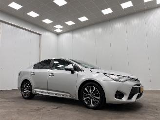 Voiture accidenté Toyota Avensis 1.6 D-4D-F Navi Clima 2015/9