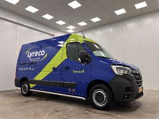 krockskadad bil auto Renault Master 35 2.3dCi L2H2 Airco 2024/4
