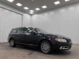 Avarii autoturisme Volvo V-70 2.0 D3 Autom. Limited Edition Navi Cl;ima 2011/10