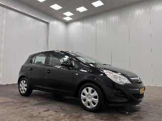 Coche accidentado Opel Corsa 1.2 Autom. Edition 5-drs Airco 2011/3