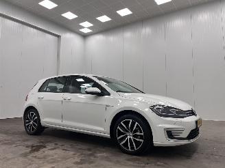 Unfallwagen Volkswagen e-Golf E-Dition 5-drs Navi Clima 2020/2