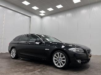 Vaurioauto  passenger cars BMW 5-serie Touring 520d Autom. High Executive Navi Clima 2013/4