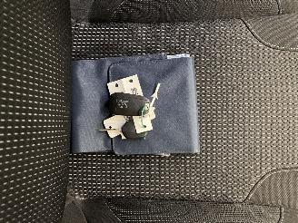 Peugeot 208 1.2 PureTech Allure 5-drs Navi Clima picture 13