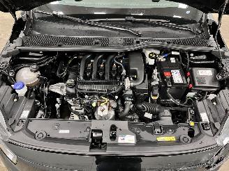 Opel Corsa 1.2 Edition 5-drs Airco picture 14