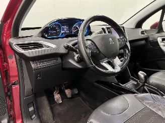 Peugeot 2008 1.2 PureTech Allure Panoramadak Navi Clima picture 8