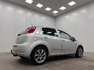 Fiat Punto Evo 0.9 TwinAir Sempre 5-drs Navi Clima picture 2