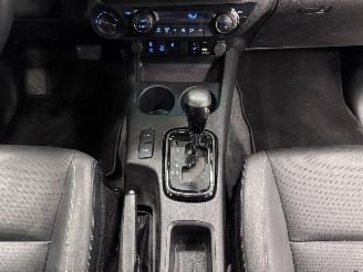 Toyota Hilux 2.8 D-4D Autom. 4WD DC Adventure Navi Clima picture 13