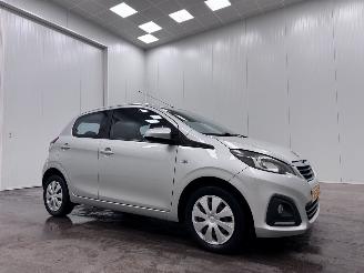 krockskadad bil auto Peugeot 108 1.0 e-VTi Active Airco 2015/11
