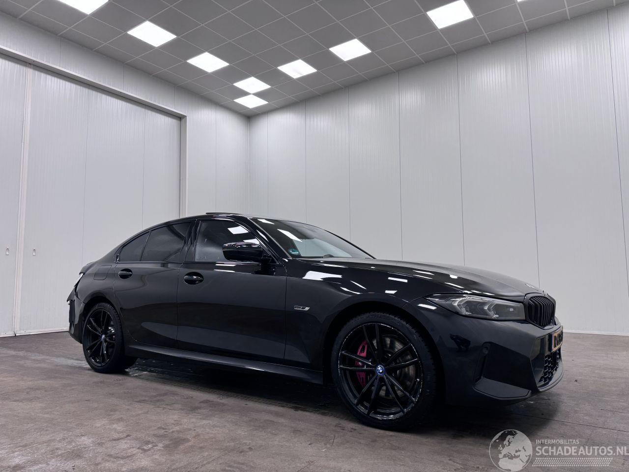 BMW 3-serie 330e Autom. Hybrid. M-Sport Panoramadak Navi Clima