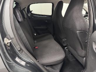 Peugeot 108 1.0 e-VTi Allure 5-drs Clima picture 10