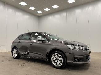 Schadeauto Citroën C4 1.2 PureTech Feel Collection Clima 2015/9