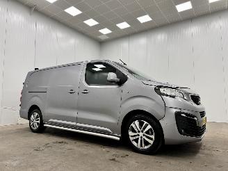 krockskadad bil bedrijf Peugeot Expert 2.0 BlueHDI Autom. 130kw Lang Navi Airco 2020/3