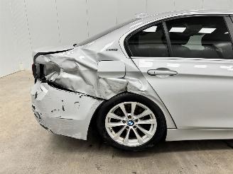 BMW 3-serie 330e Autom. Executive Navi Clima picture 18