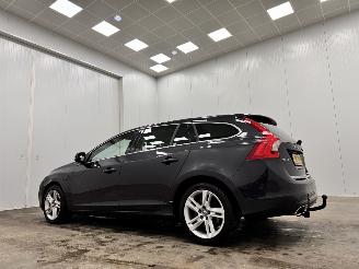 Volvo V-60 2.4 D6 Twin engine R-Design Navi Clima picture 3