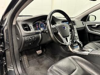 Volvo V-60 2.4 D6 Twin engine R-Design Navi Clima picture 7