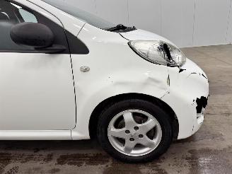 Peugeot 107 1.0 XR Airco picture 18