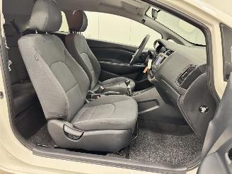 Kia Rio 1.2 CVVT Plus Pack Navi Airco picture 9