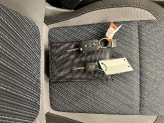 Opel Crossland X 1.2 Turbo 120 Jaar Edition Navi Airco picture 13