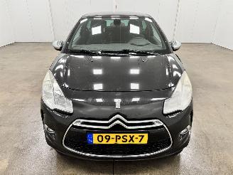 Citroën DS3 1.6 e-HDi So Chic Clima picture 5