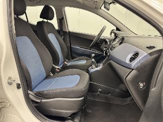 Hyundai I-10 1.0i i-Motion Comfort Airco picture 9