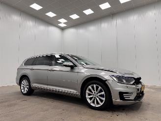 Vaurioauto  passenger cars Volkswagen Passat Variant 1.4 TSI GTE Panoramadak Navi Clima 2016/12