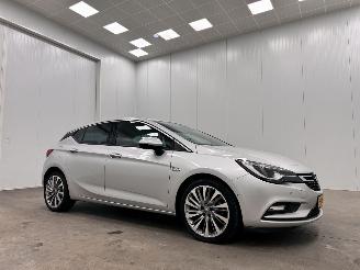 Vaurioauto  passenger cars Opel Astra 1.6 CDTI Innovation 5-drs Navi Clima 2015/12