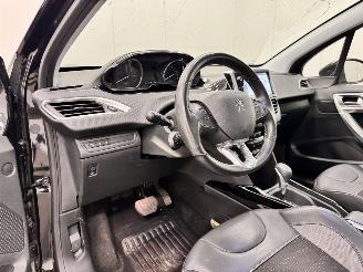 Peugeot 2008 1.2 PureTech Allure Panoramadak Navi Clima picture 7