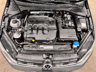 Volkswagen Golf 2.0 TDI R-Line 5-drs Clima picture 14