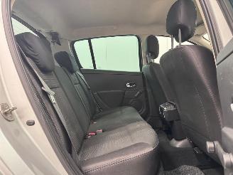 Renault Clio 1.2 Night & Day 5-drs Airco picture 12