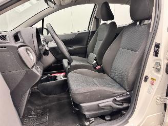 Toyota Yaris 1.0 VVT-i 5-drs Airco picture 8