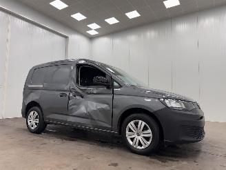 Schadeauto Volkswagen Caddy Cargo 2.0 TDI DSG Clima 2025/11