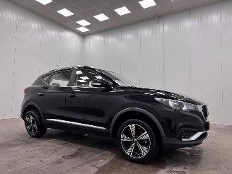 Schadeauto MG ZS EV Luxury 45kWh Panoramadak Navi Clima 2020/6