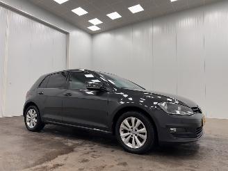 Schadeauto Volkswagen Golf 1.2 TSI DSG Comfortline 5-drs Clima 2015/1