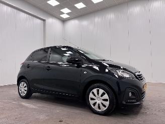 damaged passenger cars Peugeot 108 1.0 e-VTi Active 5-drs Airco 2019/11