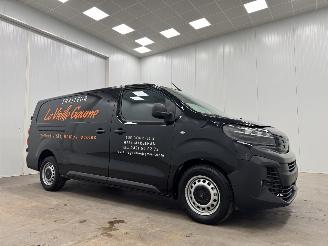 krockskadad bil bedrijf Peugeot Expert 2.2 BlueHDI Autom. L3 Navi Airco 2026/3