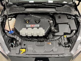 Ford Focus 2.0 ST 5-drs Navi Clima picture 16