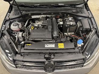 Volkswagen Golf 1.4 TSI Business R Navi Clima picture 14