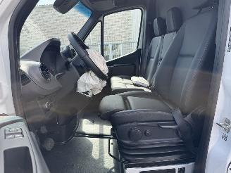 Mercedes Sprinter 319 CDI Autom. L3H2 Navi Clima picture 9