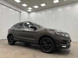 Schadeauto Nissan Qashqai 1.6i Tekna + Panoramadak Navi Clima 2018/3