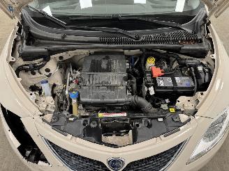 Lancia Ypsilon 1.2 Opening Edition Navi Airco picture 13