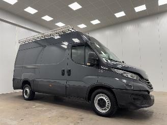 krockskadad bil bedrijf Iveco Daily 35-180 Hi-Matic L2H2 Navi Clima 2023/8