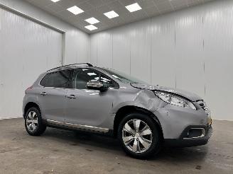 Damaged car Peugeot 2008 1.2 PureTech Allure Panoramadak Navi Clima 2014/10