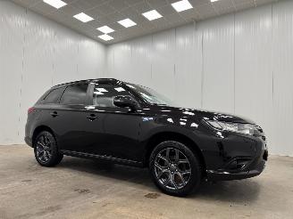 Auto incidentate Mitsubishi Outlander 2.0 PHEV Instyle 4WD Navi Clima 2015/11