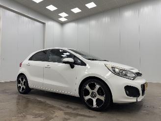 škoda osobní automobily Kia Rio 1.2 CVVT Plus Pack 5-drs Airco 2012/9
